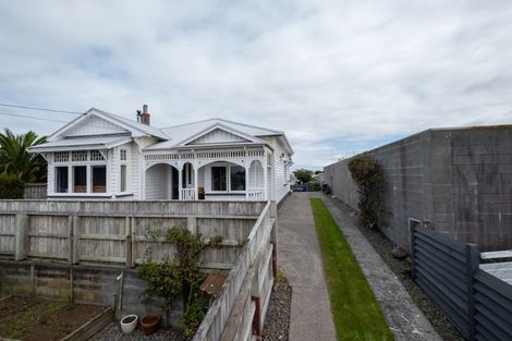Photo of property in 9 Victoria Street, Hawera, 4610