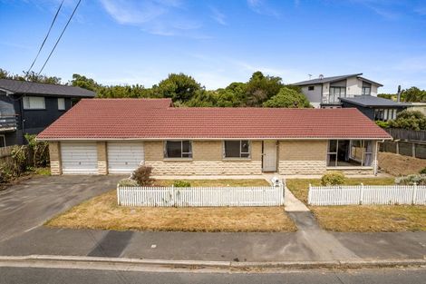 Photo of property in 242 Tomahawk Road, Ocean Grove, Dunedin, 9013