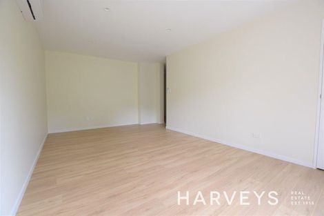 Photo of property in 71a Fruitvale Road, New Lynn, Auckland, 0600