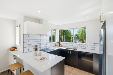 Photo of property in 51 Parade Court, Addington, Christchurch, 8024