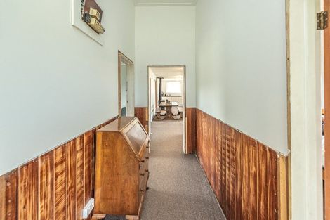 Photo of property in 30 Weraroa Road, Waverley, 4510