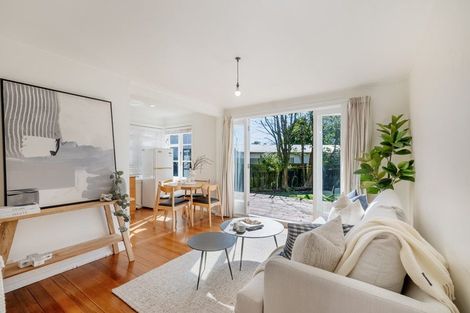 Photo of property in 16 Balgay Street, Upper Riccarton, Christchurch, 8041