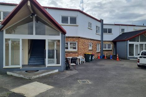 Photo of property in 5/184 Powderham Street, New Plymouth, 4310
