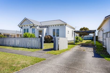 Photo of property in 25 Milmoe Street, Hawera, 4610
