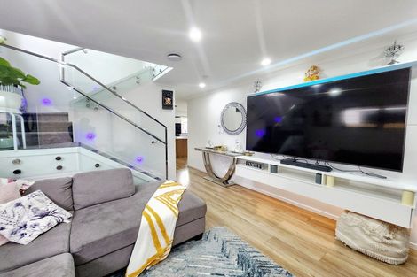 Photo of property in 6c Christmas Road, Manurewa, Auckland, 2102