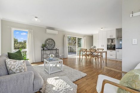 Photo of property in 4 Doncaster Terrace, Ascot Park, Porirua, 5024