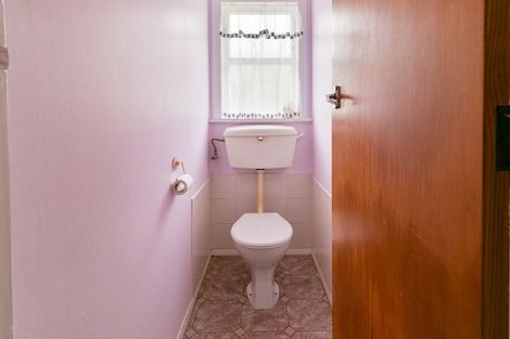 Photo of property in 5 Derwent Street, Wainuiomata, Lower Hutt, 5014