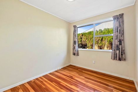 Photo of property in 20 Spencer Road, Pinehill, Auckland, 0632