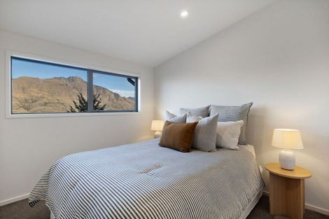 Photo of property in 40 Lochy Road, Fernhill, Queenstown, 9300