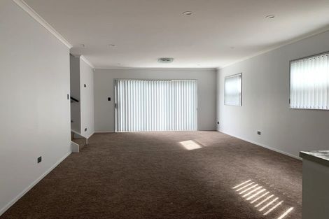 Photo of property in 10 Ambedkar Way, Pukekohe, 2120