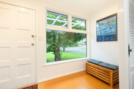 Photo of property in 8 Waterloo Crescent, Hokowhitu, Palmerston North, 4410