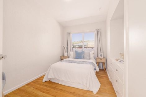 Photo of property in 20 Derrett Place, Saint Martins, Christchurch, 8022