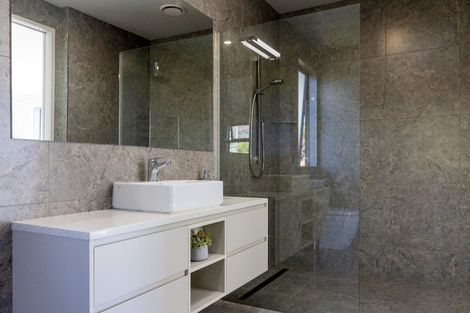 Photo of property in 7 Azalea Lane, Waipahihi, Taupo, 3330