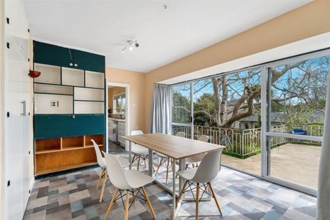 Photo of property in 121 Saint Martins Road, Saint Martins, Christchurch, 8022