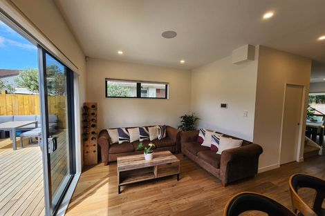 Photo of property in 74f Mckenzie Road, Mangere Bridge, Auckland, 2022