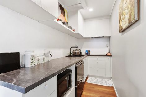 Photo of property in 2/1 Sturges Road, Henderson, Auckland, 0610