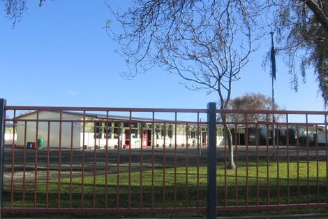 Photo of property in 43 Somerset Crescent, Highbury, Palmerston North, 4412