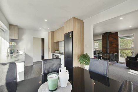 Photo of property in 24 Woodend Road, Woodend, 7610