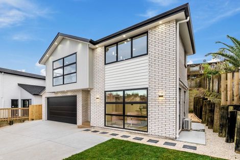Photo of property in 11 Tawapou Close, Massey, 0614