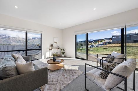 Photo of property in 60 Kirimoko Crescent, Wanaka, 9305