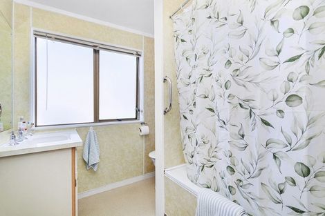 Photo of property in 3/29 Main Road, Tawa, Wellington, 5028