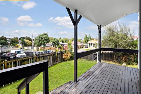 Photo of property in 87 Palmers Road, Clendon Park, Auckland, 2103
