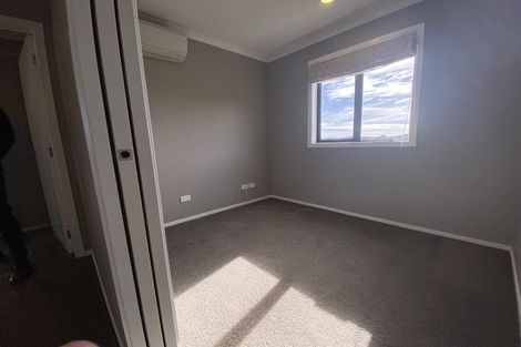 Photo of property in 85 Spenmoor Street, Newlands, Wellington, 6037