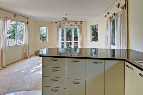 Photo of property in 12 Malin Place, Pinehill, Auckland, 0632