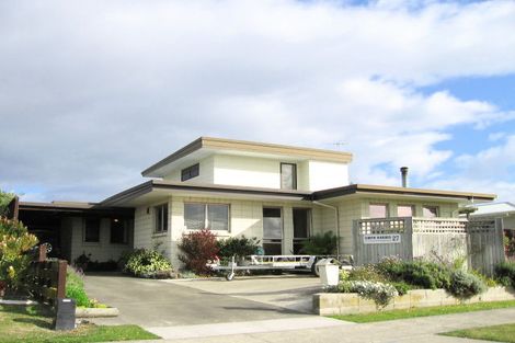 Photo of property in 27 Coventry Avenue, Tamatea, Napier, 4112