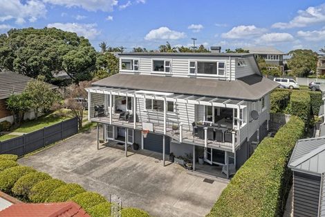 Photo of property in 1/41 East Coast Road, Milford, Auckland, 0620