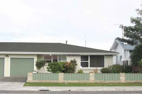 Photo of property in 1/402 Lyndon Road West, Hastings, 4122