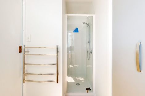 Photo of property in 18 Waipapa Terrace, Hataitai, Wellington, 6021