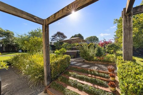 Photo of property in 5 Dysart Lane, Kumeu, 0891