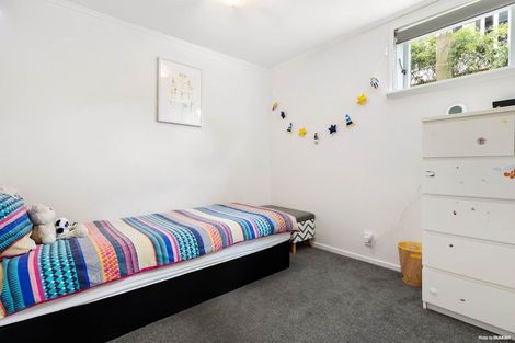 Photo of property in 92 Castor Bay Road, Castor Bay, Auckland, 0620