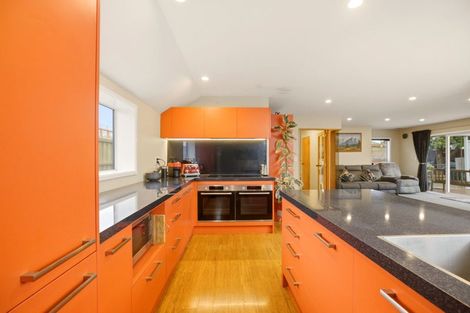 Photo of property in 2/122 Harewood Road, Papanui, Christchurch, 8053