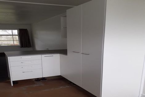 Photo of property in 5 Whiteley Street, Moturoa, New Plymouth, 4310