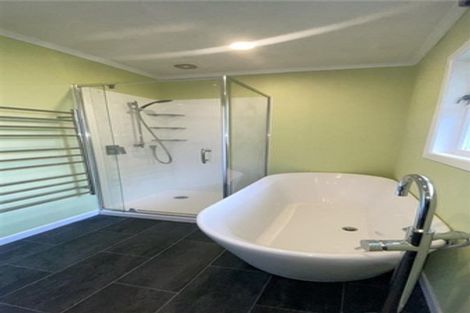 Photo of property in 6a Kelvin Road, Papakura, 2110