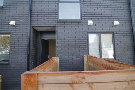 Photo of property in 2/255 Kilmore Street, Christchurch Central, Christchurch, 8011