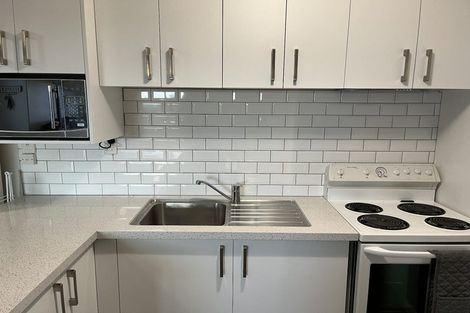 Photo of property in 17 Downing Place, Welcome Bay, Tauranga, 3112