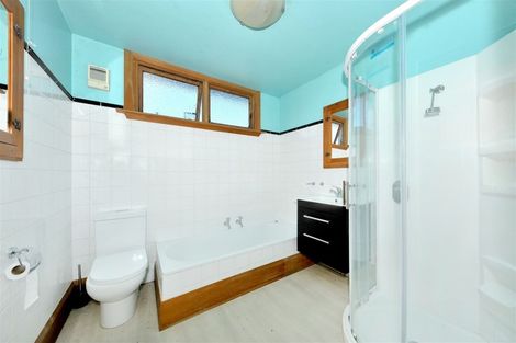 Photo of property in 31 Cleveland Street, Edgeware, Christchurch, 8013