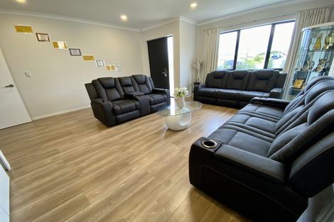 Photo of property in 32 Goodfellow Lane, Flat Bush, Auckland, 2019