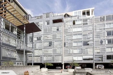 Photo of property in St Pauls Apartments, 72/43u Mulgrave Street, Thorndon, Wellington, 6011