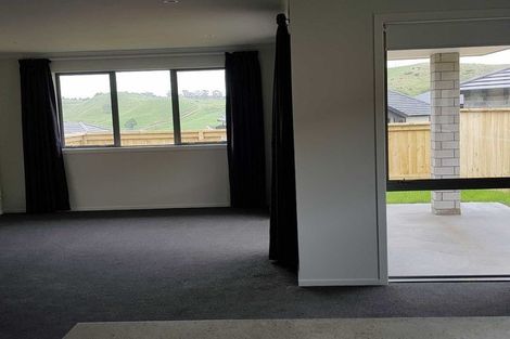 Photo of property in 1 Antrim Glade, Welcome Bay, Tauranga, 3175