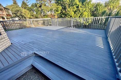 Photo of property in 24a Fruitvale Road, New Lynn, Auckland, 0600