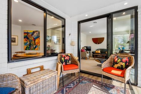 Photo of property in 5 Castle Way, Beckenham, Christchurch, 8023