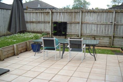 Photo of property in 58 Cyril French Drive, Flat Bush, Auckland, 2016