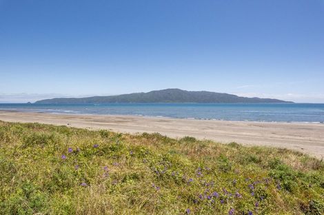 Photo of property in 149 Manly Street, Paraparaumu Beach, Paraparaumu, 5032