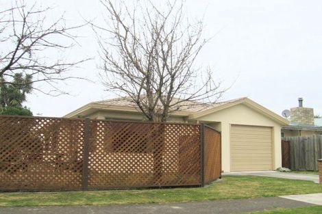 Photo of property in 4 Crichton Place, Taradale, Napier, 4112