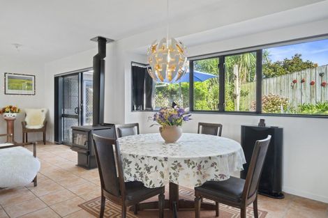 Photo of property in 10 Jenny Lane, Waiuku, 2123