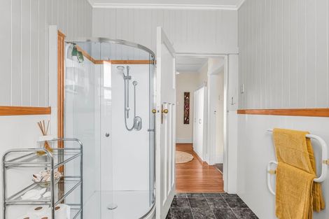 Photo of property in 37 Cobden Street, Gisborne, 4010